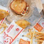 Hooters keeps closing restaurants after bankruptcy